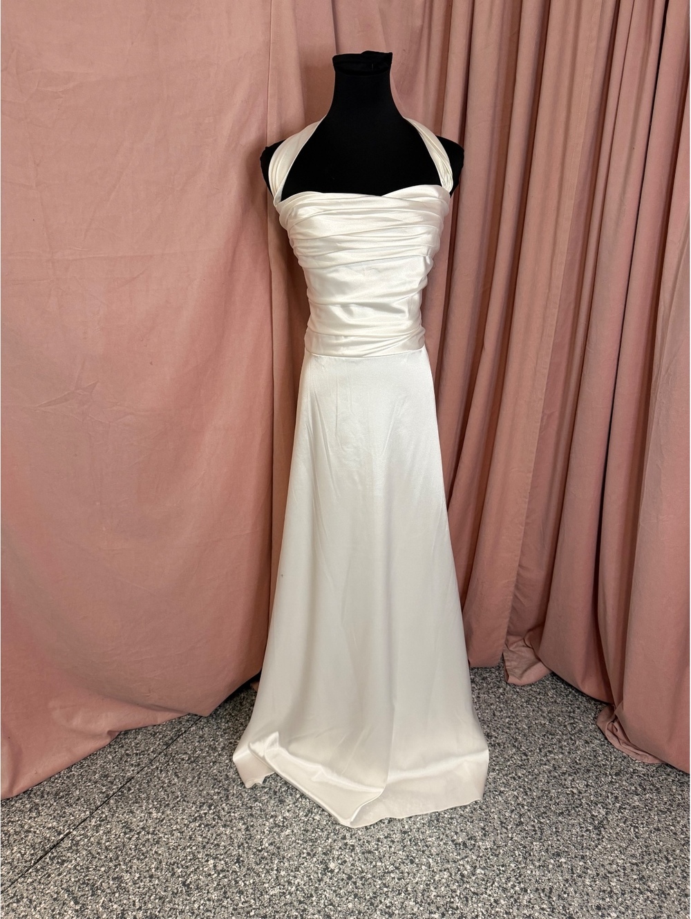 Sandals Beacher Ivory Satin Halter Wedding Dress Size 16
